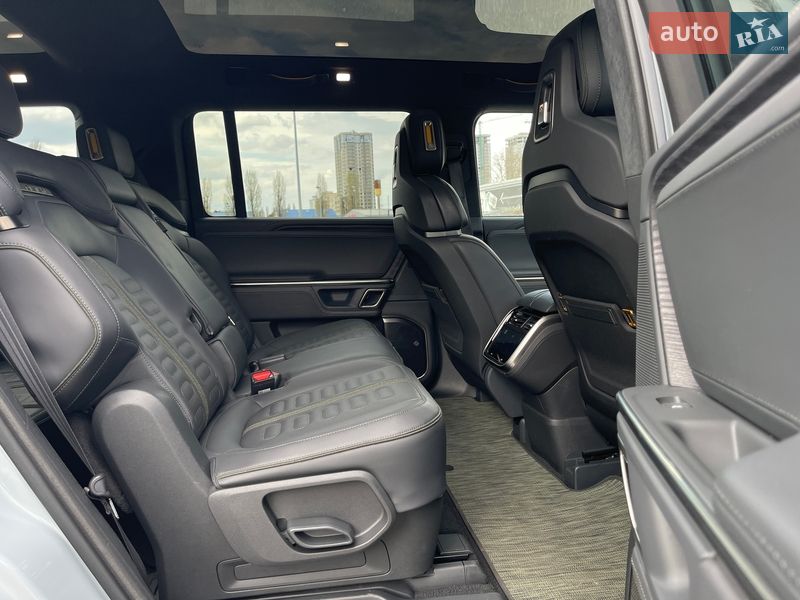 Позашляховик / Кросовер Rivian R1S 2023 в Києві