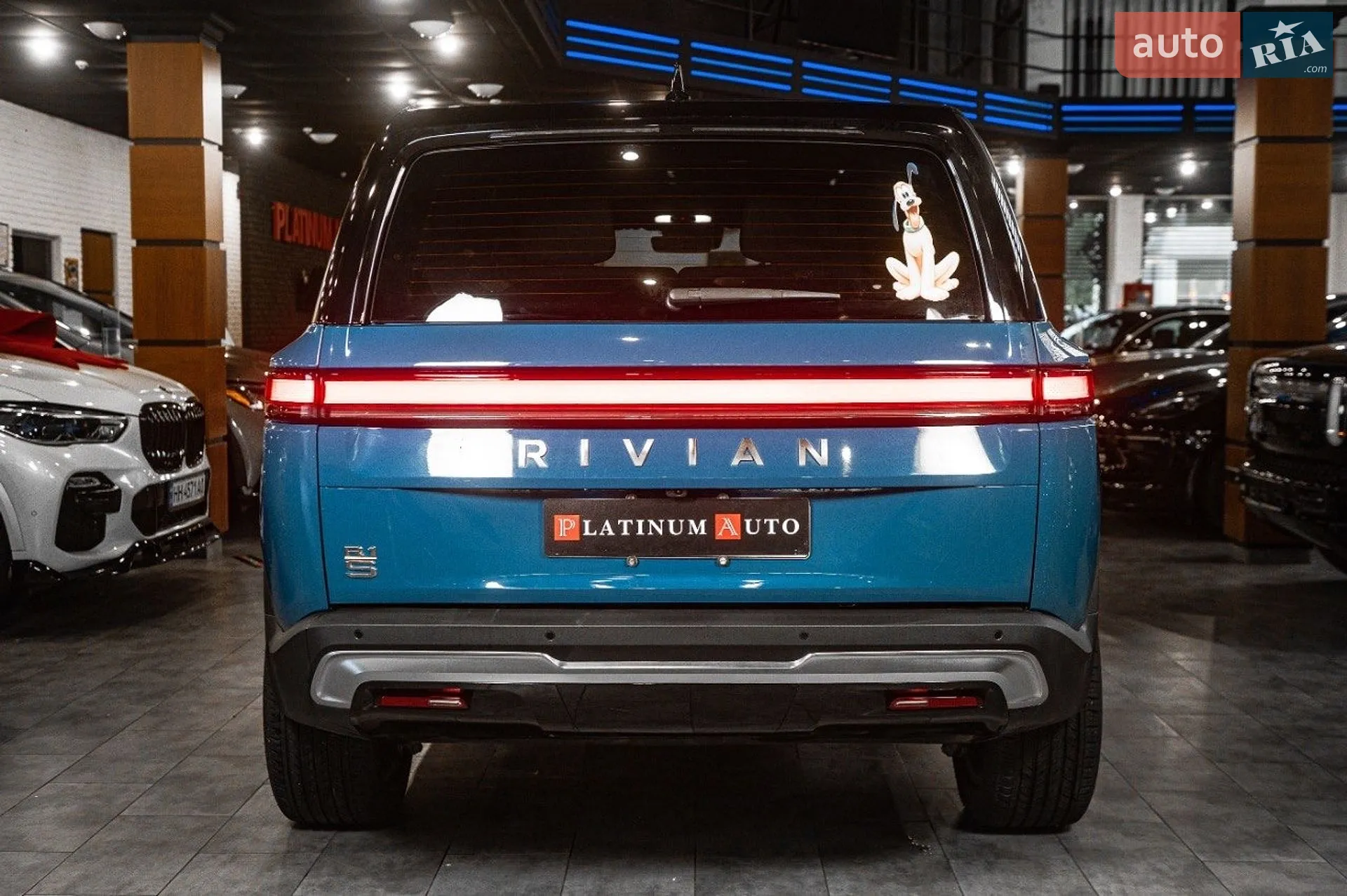 Rivian R1S 2023 VIN 7PDSGABA1RN031444 фото оголошення 18 з 63