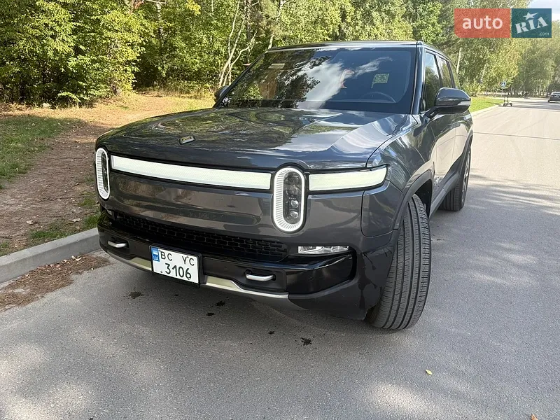 Rivian R1S 2024