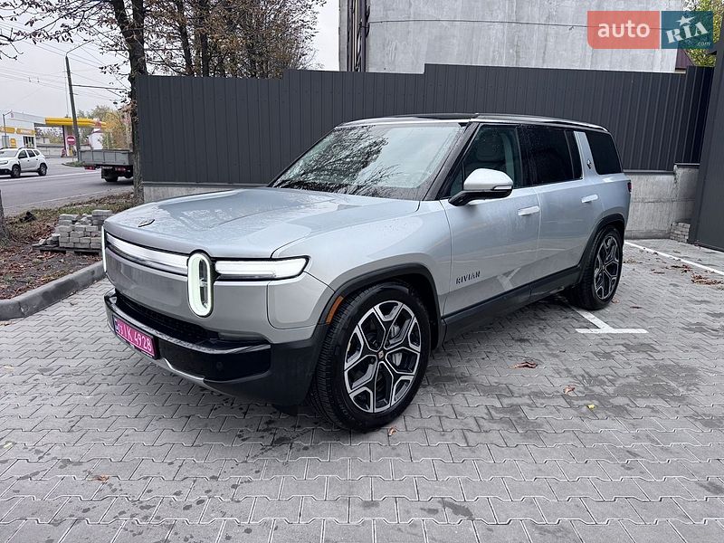 Внедорожник / Кроссовер Rivian R1S 2025 в Луцке фото 40 Внедорожник / Кроссовер Rivian R1S 2025 в Луцке