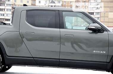 Пікап Rivian R1T 2022 в 