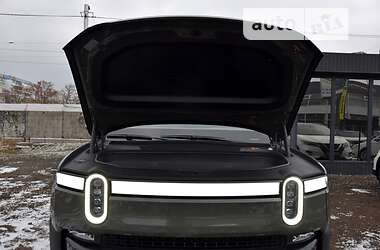 Пікап Rivian R1T 2022 в 