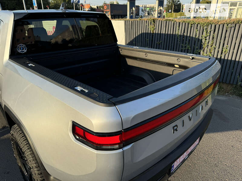 Пікап Rivian R1T 2023 в Луцьку