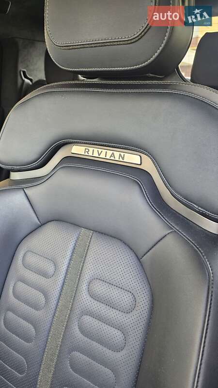 Позашляховик / Кросовер Rivian R1T 2021 в Львові фото 29 Позашляховик / Кросовер Rivian R1T 2021 в Львові