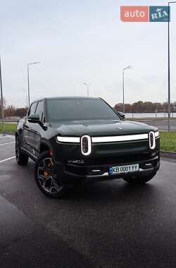 Пикап Rivian R1T 2023 в 