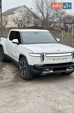 Пікап Rivian R1T 2022 в 