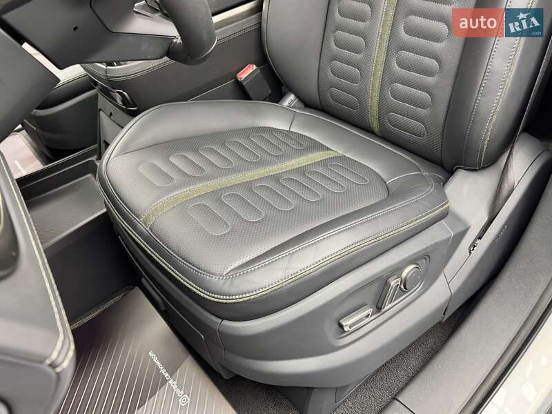 Пікап Rivian R1T 2023 в Києві