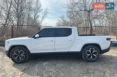 Пікап Rivian R1T 2022 в 