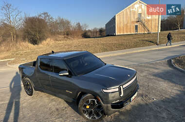 Пикап Rivian R1T 2023 в 