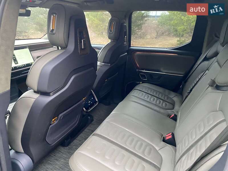 Пикап Rivian R1T 2022 в Киеве фото 19 Пикап Rivian R1T 2022 в Киеве
