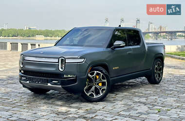 Позашляховик / Кросовер Rivian R1T 2022 в 