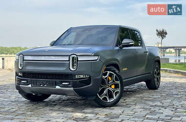 Позашляховик / Кросовер Rivian R1T 2022 в 