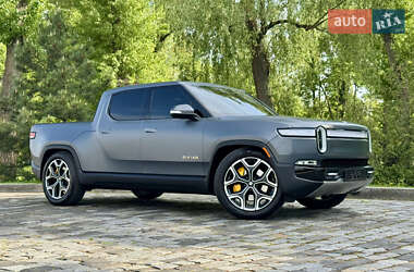 Позашляховик / Кросовер Rivian R1T 2022 в 