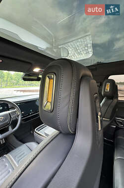 Позашляховик / Кросовер Rivian R1T 2022 в 
