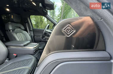 Позашляховик / Кросовер Rivian R1T 2022 в 