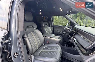 Позашляховик / Кросовер Rivian R1T 2022 в 