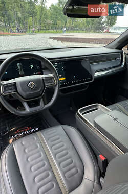 Позашляховик / Кросовер Rivian R1T 2022 в 