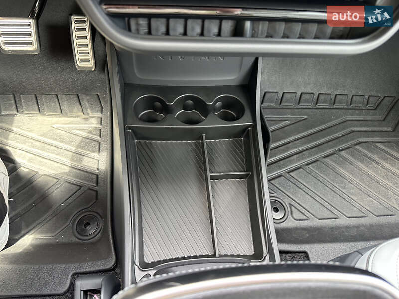 Пикап Rivian R1T 2023 в Виннице