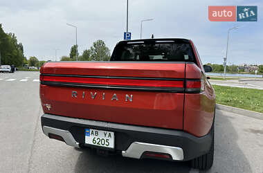 Пикап Rivian R1T 2023 в 