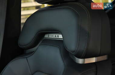 Пікап Rivian R1T 2022 в 