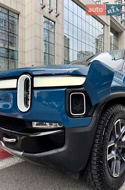 Пікап Rivian R1T 2022 в 