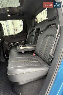 Пікап Rivian R1T 2022 в 