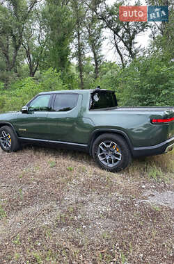 Пикап Rivian R1T 2022 в 