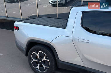 Пикап Rivian R1T 2023 в 