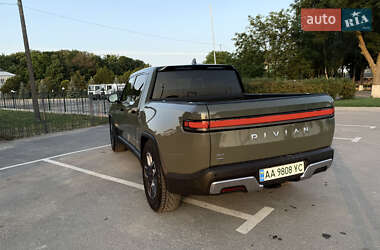 Пікап Rivian R1T 2022 в 