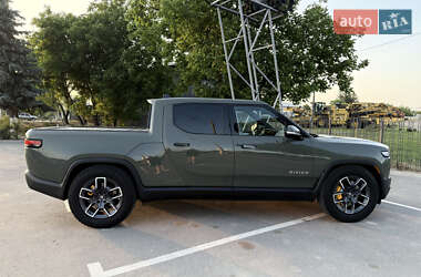 Пікап Rivian R1T 2022 в 