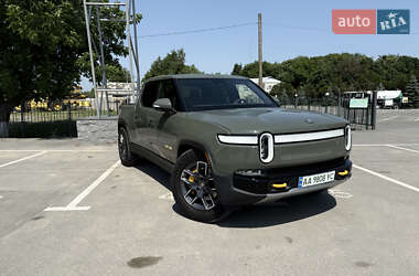 Пікап Rivian R1T 2022 в 