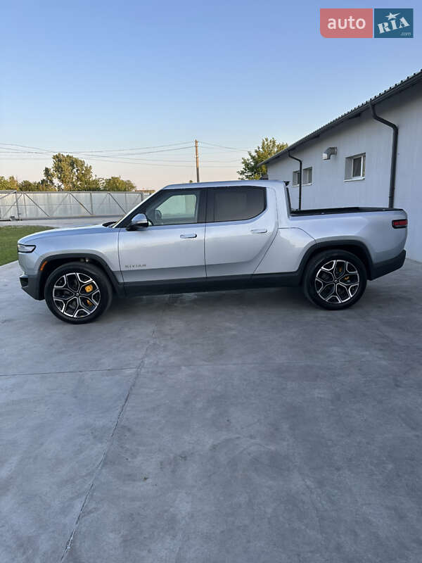 Пикап Rivian R1T 2023 в 