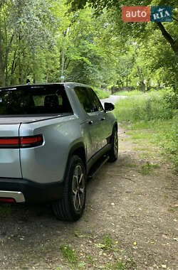 Пикап Rivian R1T 2022 в 