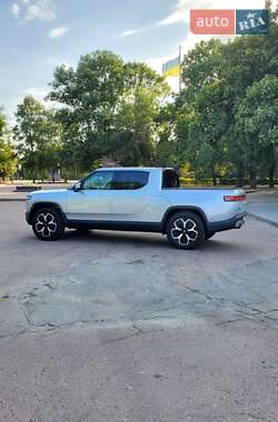 Пикап Rivian R1T 2022 в 