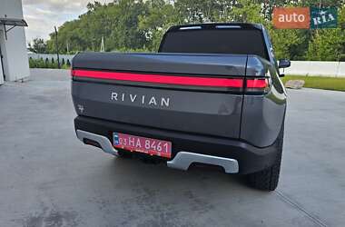 Пікап Rivian R1T 2022 в 