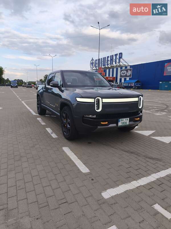 Пикап Rivian R1T 2022 в 