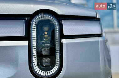 Пікап Rivian R1T 2022 в 