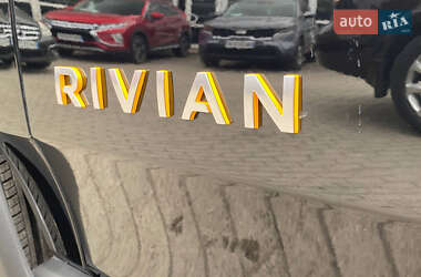 Пікап Rivian R1T 2022 в 
