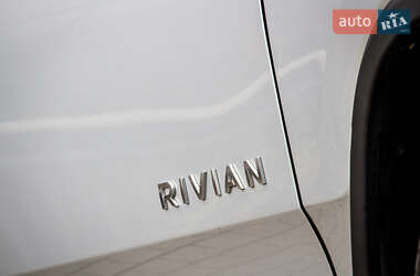 Пикап Rivian R1T 2023 в 
