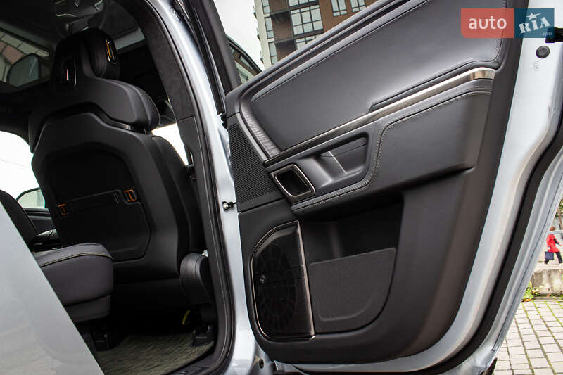 Пікап Rivian R1T 2023 в Львові