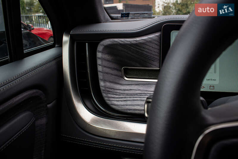 Пікап Rivian R1T 2023 в Львові