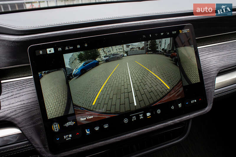 Пікап Rivian R1T 2023 в Львові