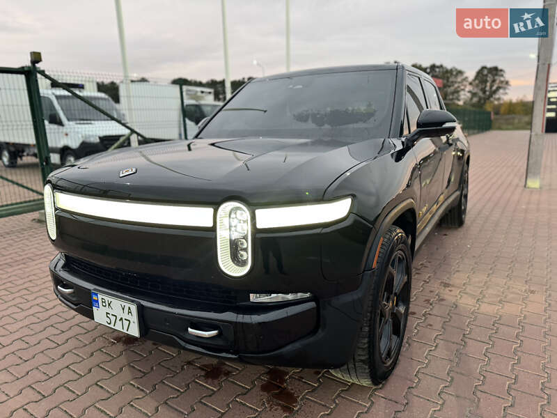 Пикап Rivian R1T 2022 в Ровно