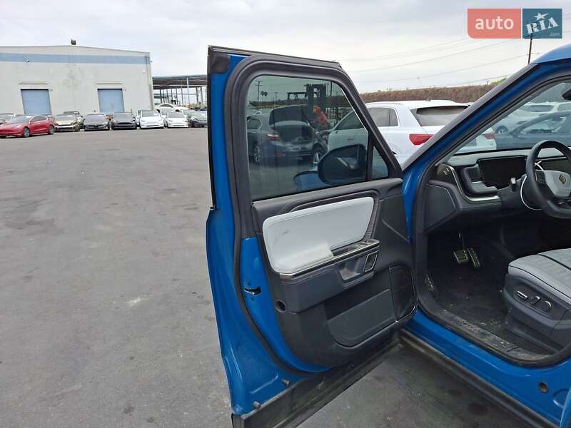 Пикап Rivian R1T 2023 в Ирпене