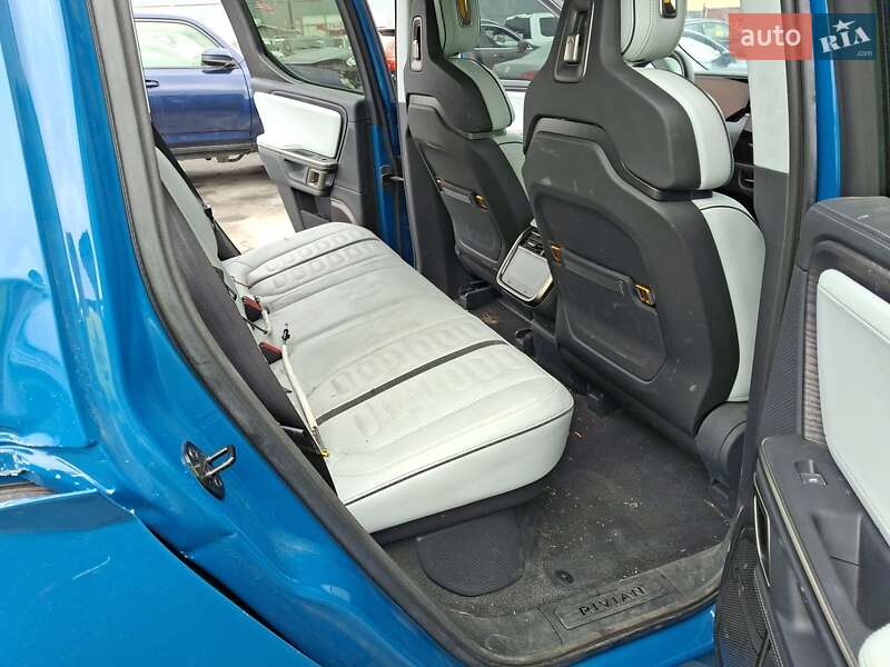 Пикап Rivian R1T 2023 в Ирпене