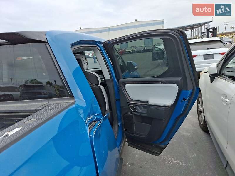 Пикап Rivian R1T 2023 в Ирпене
