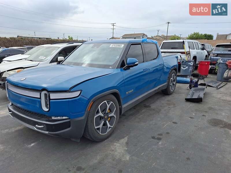 Пикап Rivian R1T 2023 в Ирпене