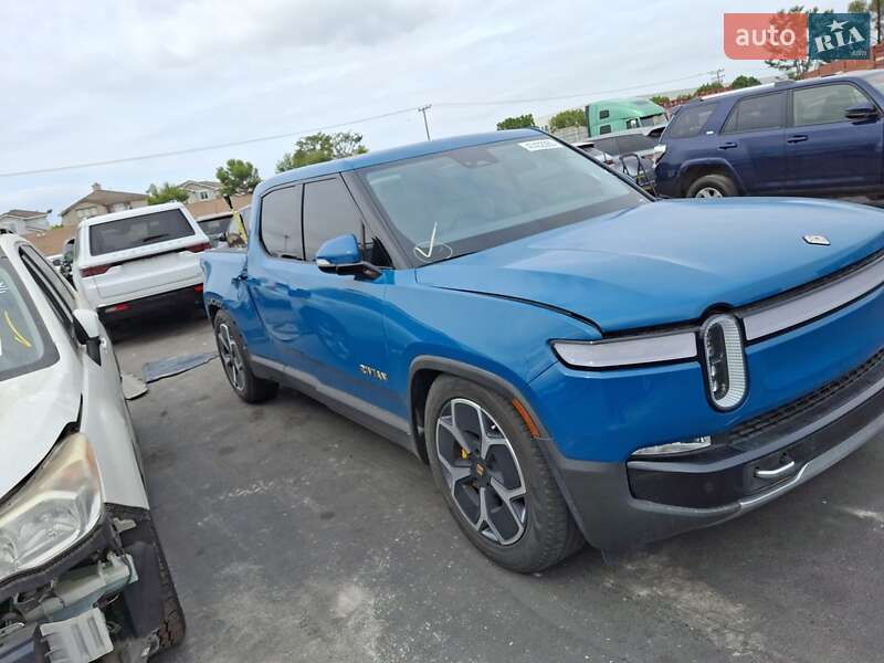 Пикап Rivian R1T 2023 в Ирпене