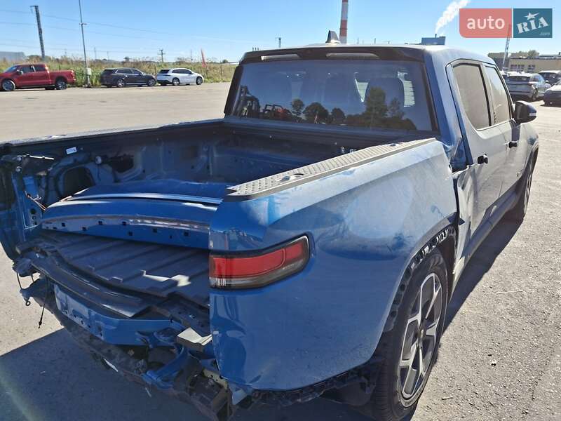 Пикап Rivian R1T 2023 в Ирпене