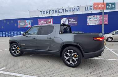 Пікап Rivian R1T 2022 в  фото 7 Пікап Rivian R1T 2022 в